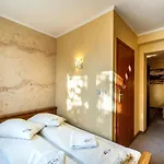 Paula Guest house Zab